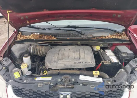 2011 Dodge Grand Caravan Express z USA, uszkodzony, nr VIN 2D4RN4DG8BR613583